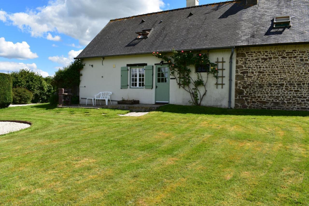 Les Gages Villa Brece  Exterior photo