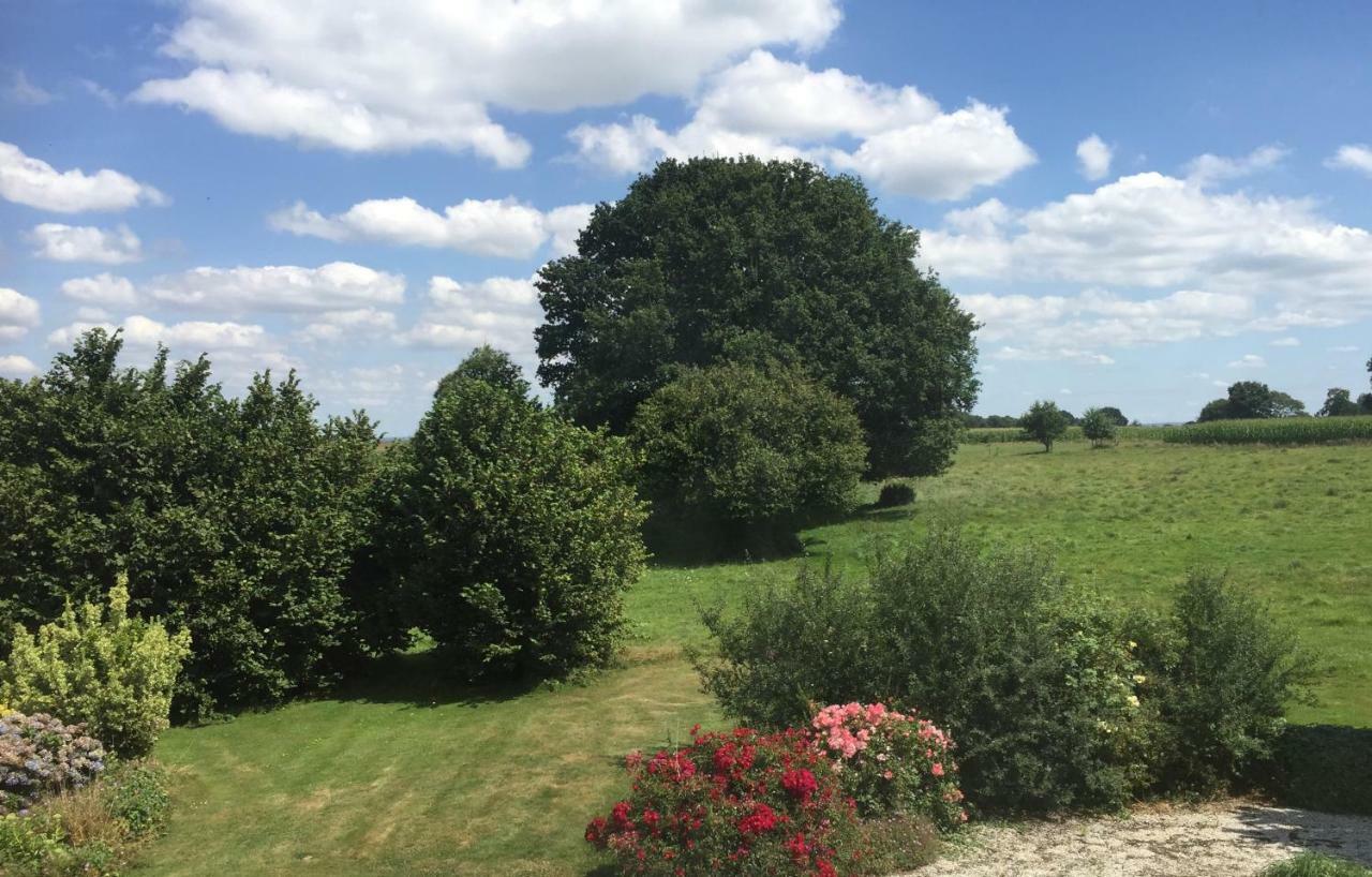 Les Gages Villa Brece  Exterior photo